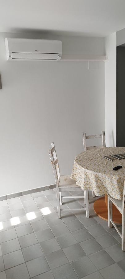 Studio Cosi Idealement Place Au Coeur De Ville Bourges Esterno foto
